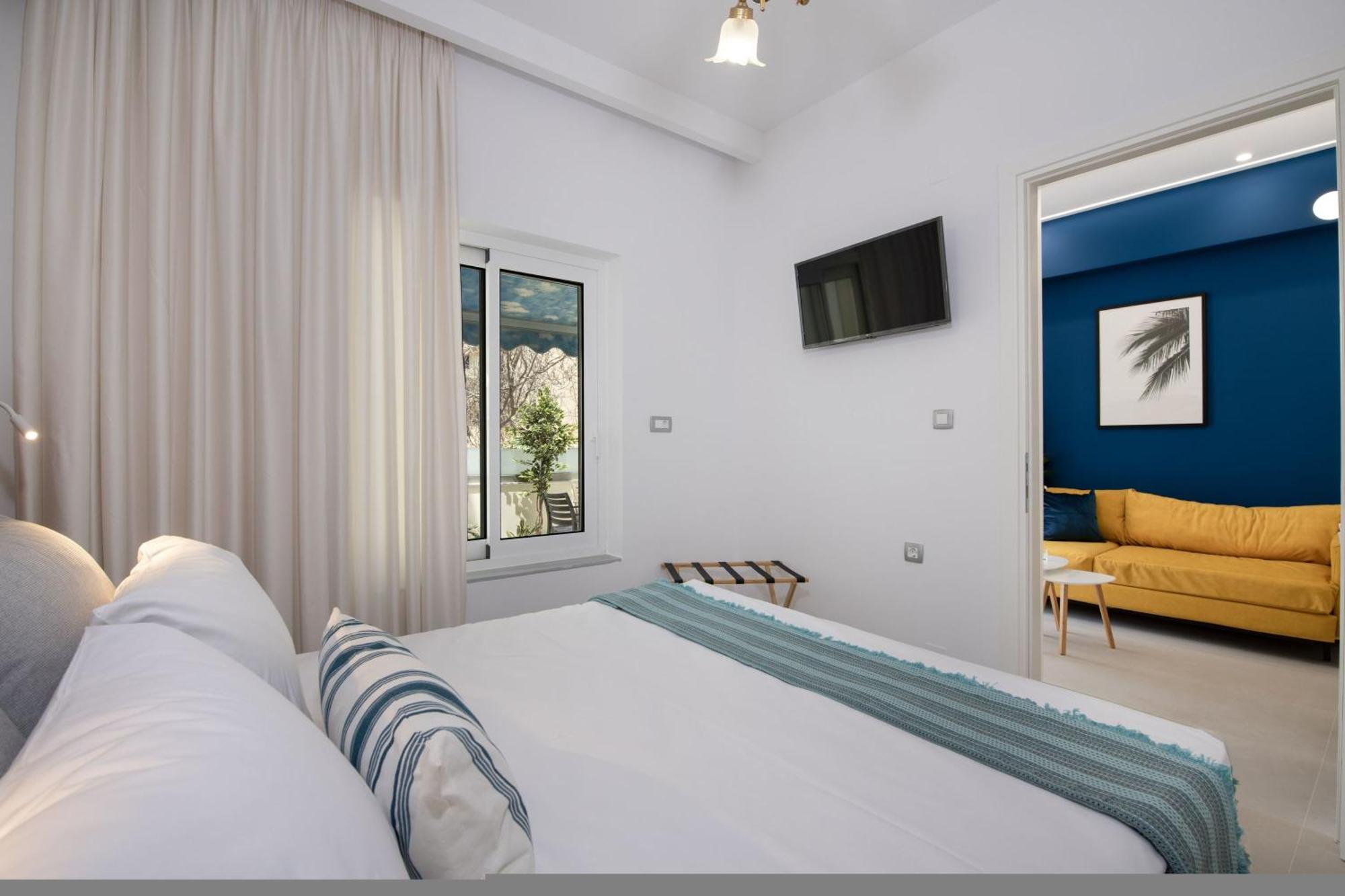 Cherry Central Luxury Suites Ханья Экстерьер фото