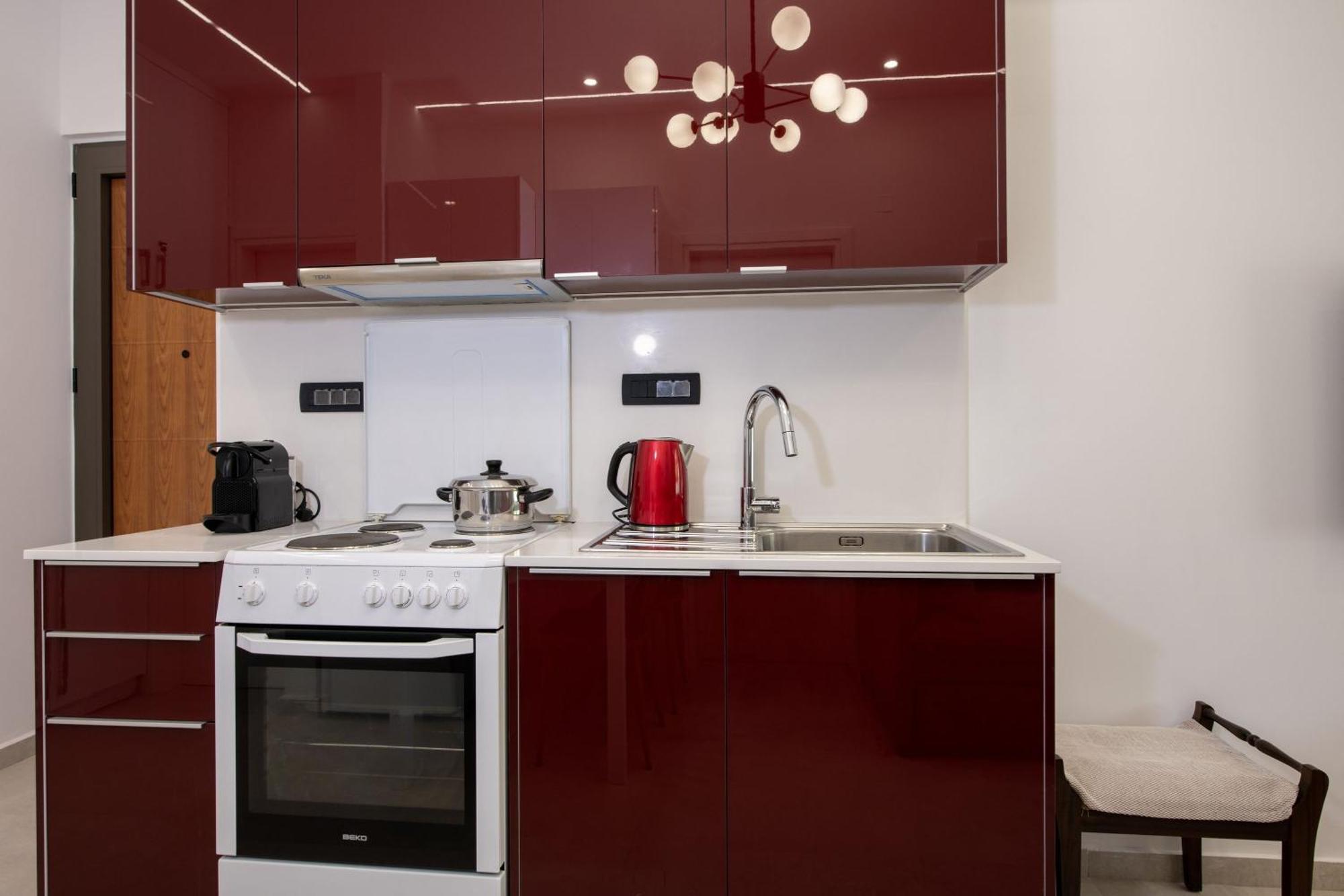 Cherry Central Luxury Suites Ханья Экстерьер фото