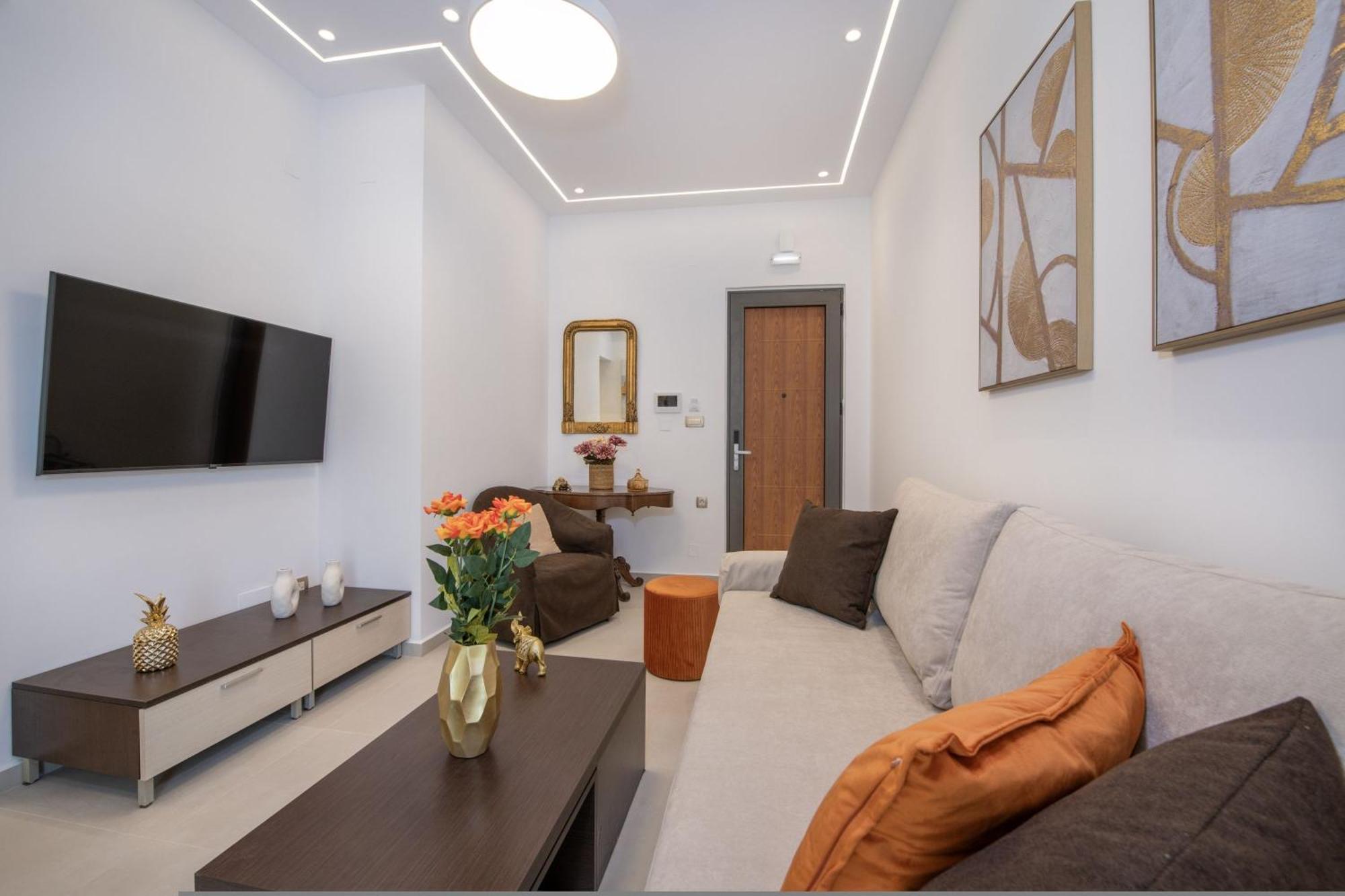 Cherry Central Luxury Suites Ханья Экстерьер фото