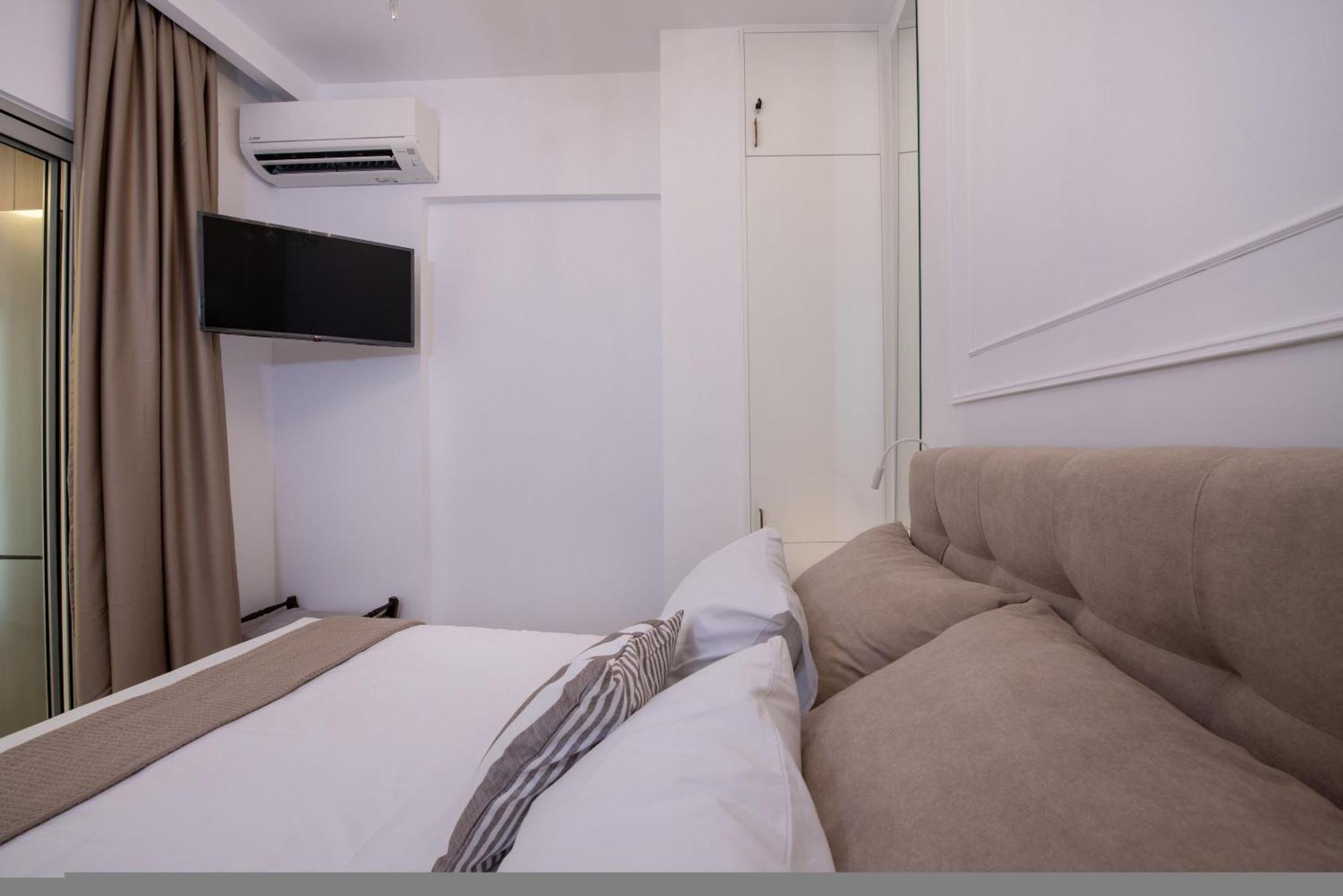 Cherry Central Luxury Suites Ханья Экстерьер фото
