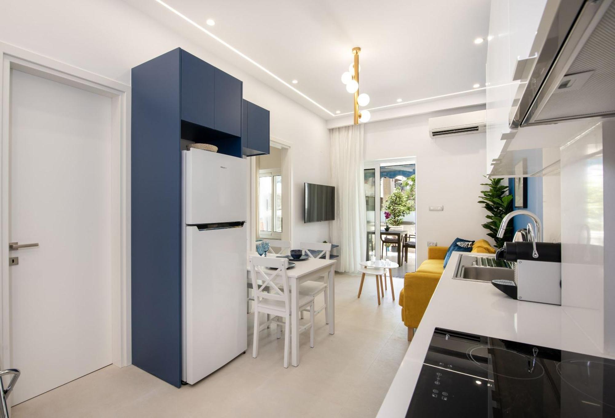 Cherry Central Luxury Suites Ханья Экстерьер фото